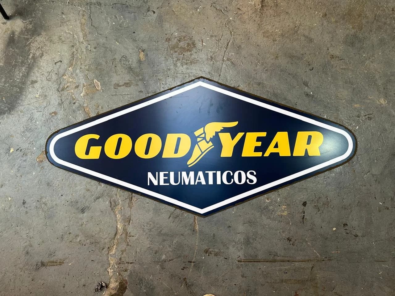 Carteles varios personalizados