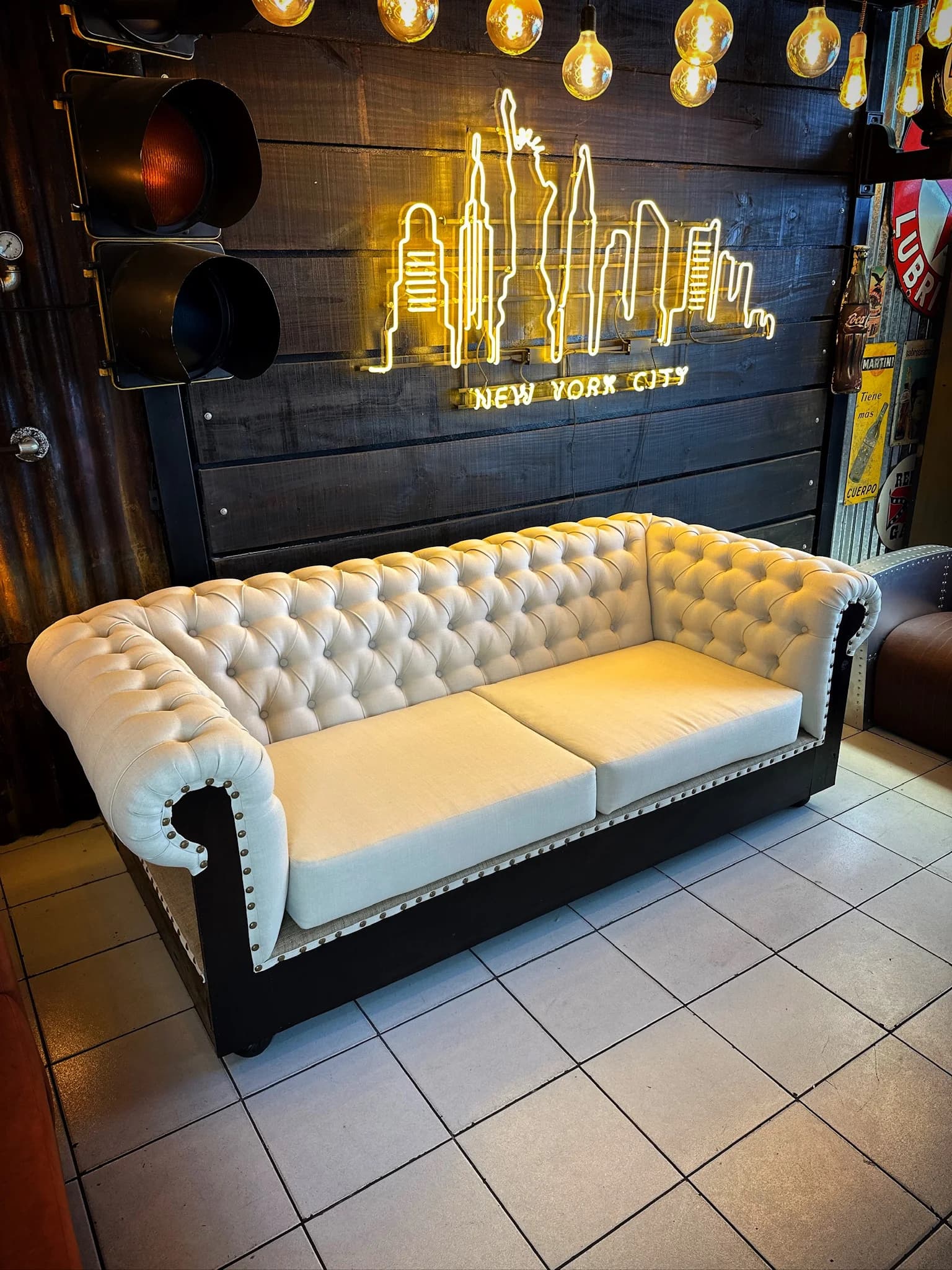 Sillon Chester Deconstructivo